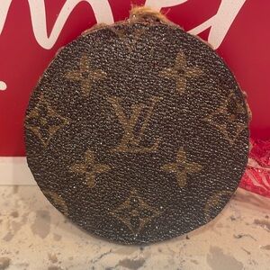 💋🎁handmade 5 by 5 Real Wood with detail on sides ,says Peace and luxury all in 1